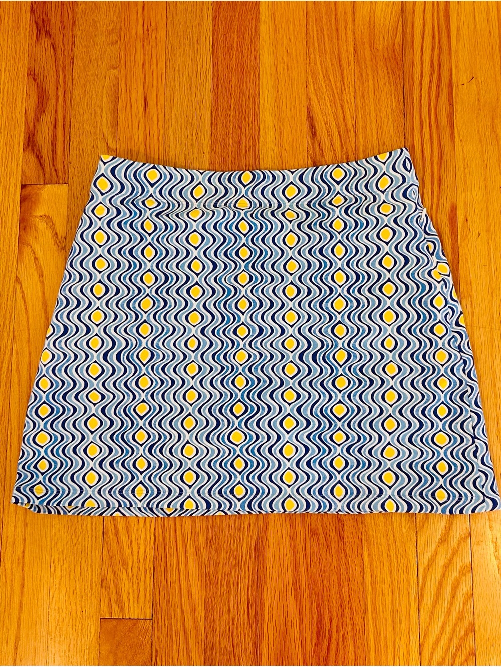 J. McLaughlin Blue and Yellow Wavy Geo Mini Skirt